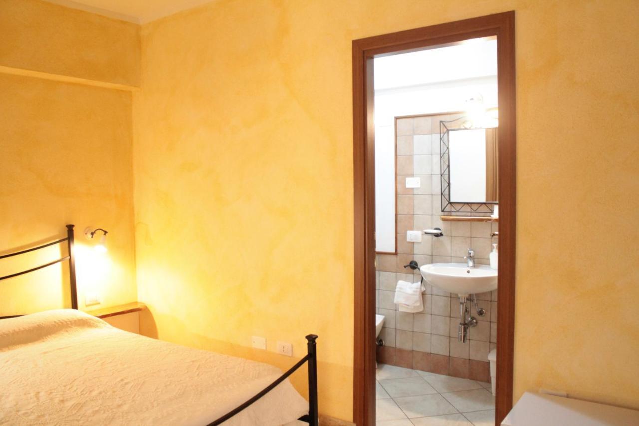 S'Alzolitta Hotel Magomadas Buitenkant foto